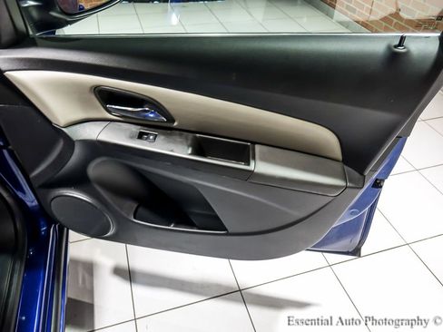 Used 2012 Chevrolet Cruze LS image 24