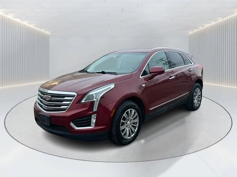 Used 2017 Cadillac XT5 Luxury w/ Driver Awareness Package FWD image 1