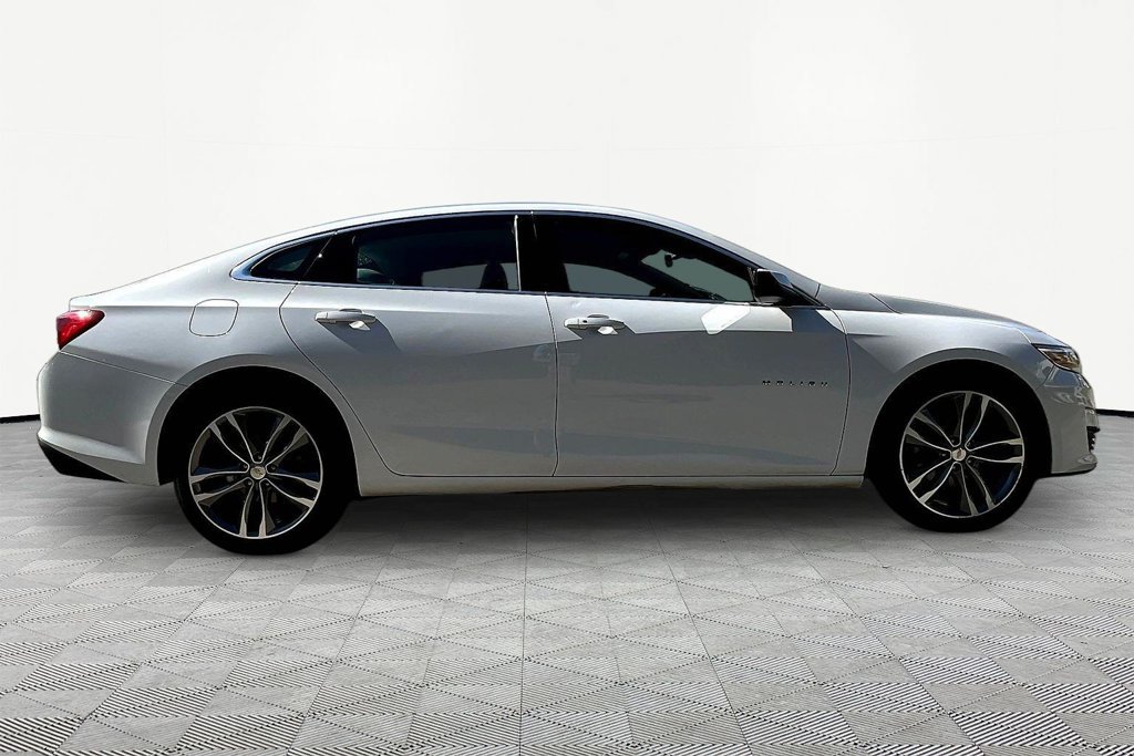 Used 2025 Chevrolet Malibu LT FWD image 8