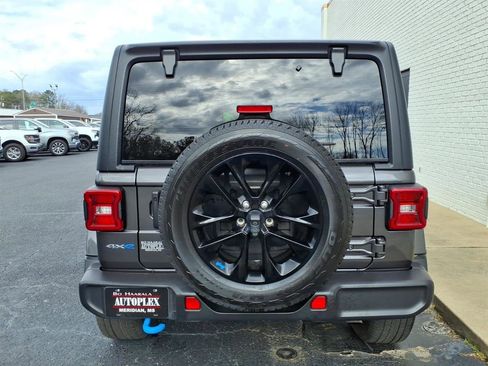 Used 2023 Jeep Wrangler Unlimited Sahara w/ Cold Weather Group image 4