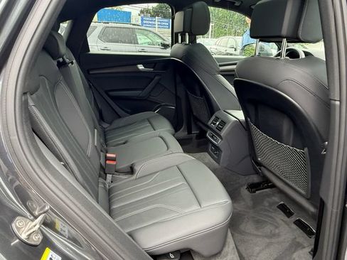 Used 2023 Audi Q5 2.0T Premium w/ Convenience Package AWD/4WD image 31