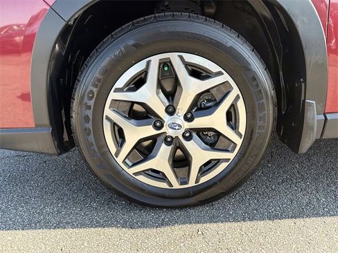 Used 2021 Subaru Forester Premium image 11