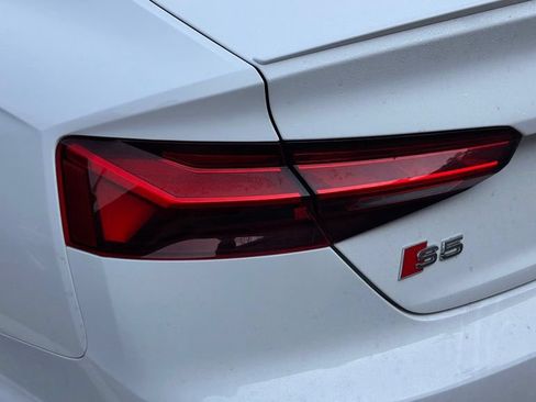 Used 2022 Audi S5 Premium Plus w/ Premium Plus Package AWD/4WD image 9
