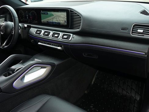 Used 2024 Mercedes-Benz GLE 350 4MATIC image 11
