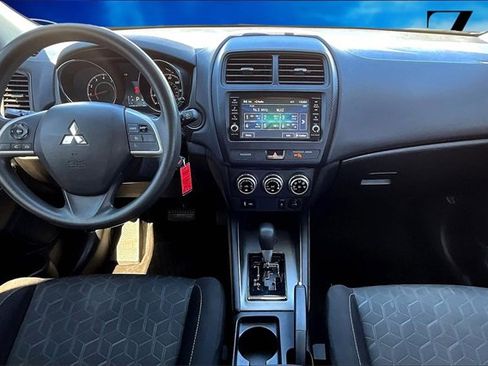 Used 2020 Mitsubishi Outlander Sport ES image 15