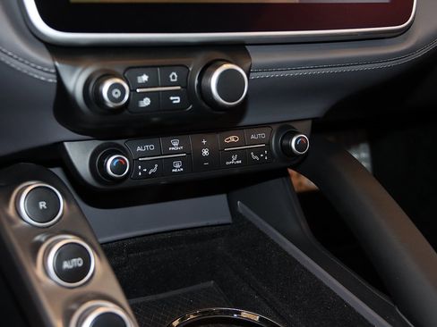 Certified 2017 Ferrari GTC4Lusso image 99