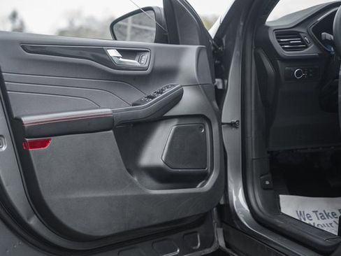 Used 2025 Ford Escape ST-Line image 39