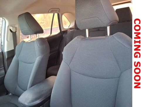 Used 2019 Toyota RAV4 LE w/ All Weather Liner Package image 12