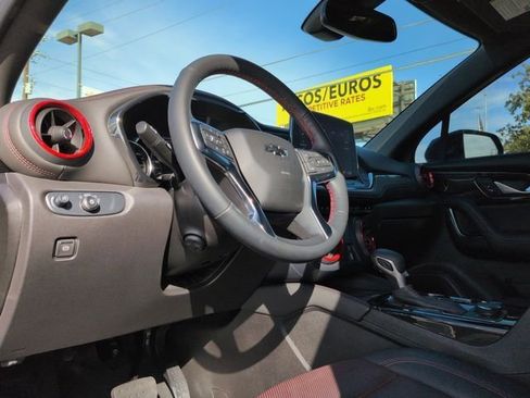 Used 2024 Chevrolet Blazer RS w/ Enhanced Convenience Package image 8