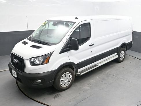 Used 2025 Ford Transit 250 Low Roof w/ Exterior Upgrade Package RWD image 29