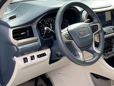 Used 2023 GMC Acadia Denali w/ Denali Ultimate Package image 9