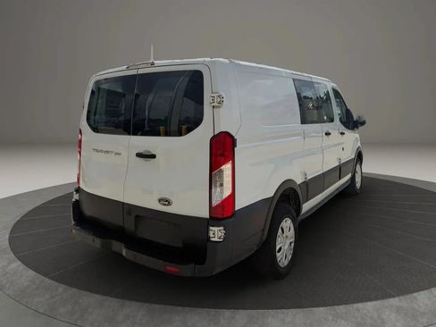 Used 2017 Ford Transit 250 130 Low Roof RWD image 7