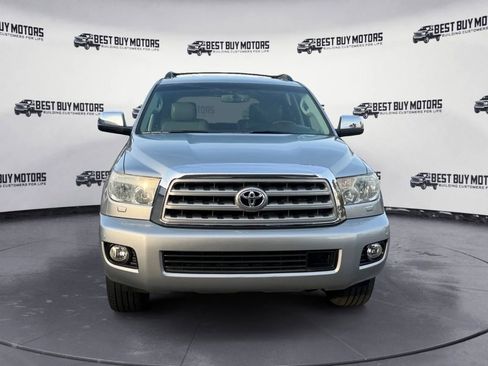Used 2013 Toyota Sequoia Platinum image 2