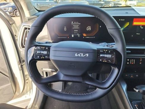 New 2026 Kia Sorento LX image 23