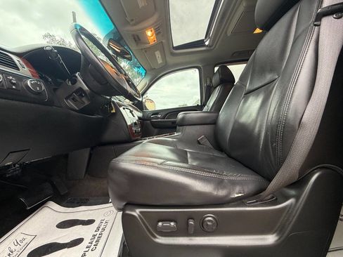 Used 2009 Chevrolet Tahoe LTZ image 11