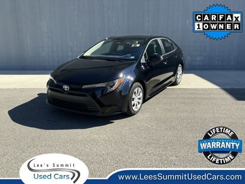 Used 2025 Toyota Corolla LE image 1