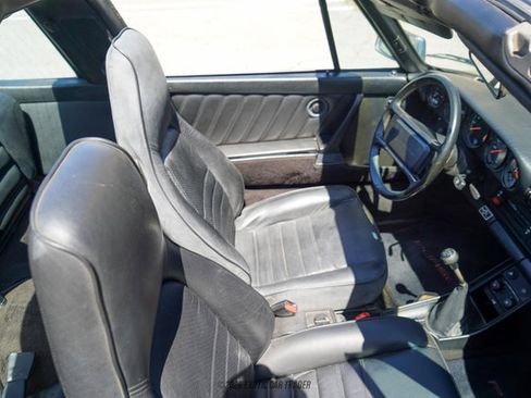 Used 1987 Porsche 911 Carrera RWD image 48