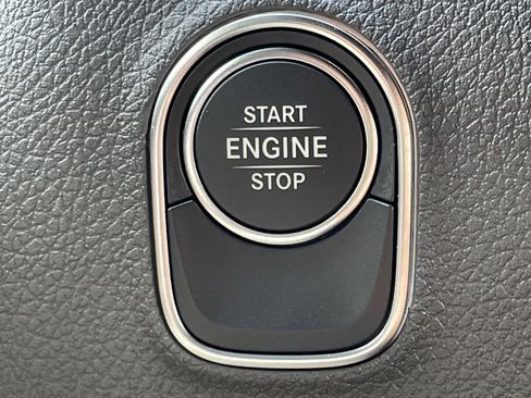 New 2025 Mercedes-Benz Sprinter 2500 image 30