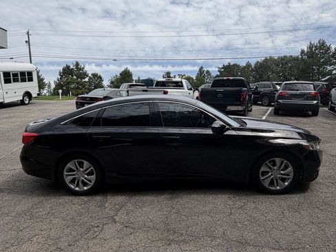 Used 2019 Honda Accord LX image 4