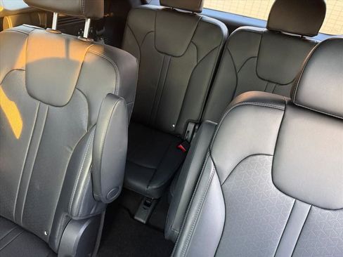 Used 2023 Kia Sorento EX w/ Panoramic Sunroof Package image 25