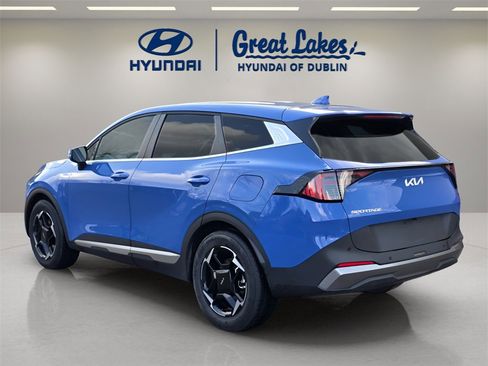 Used 2026 Kia Sportage EX image 3