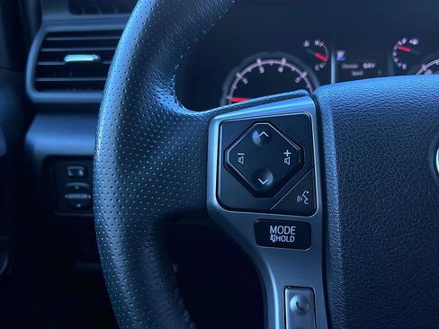 Used 2020 Toyota 4Runner Limited AWD/4WD image 11