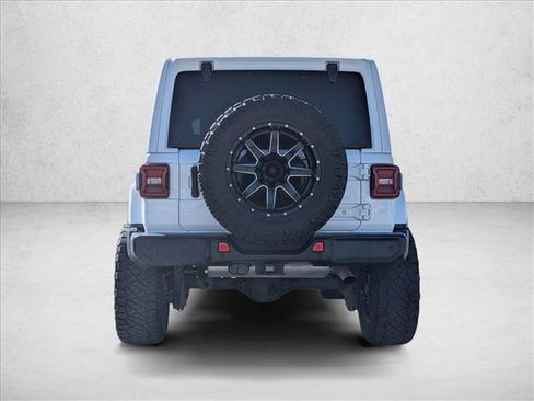 Used 2021 Jeep Wrangler Unlimited Sahara image 6