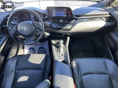 Used 2018 Toyota C-HR XLE image 2