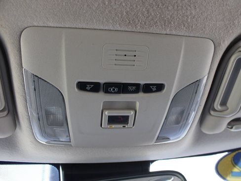 Used 2022 Toyota Corolla LE FWD image 44