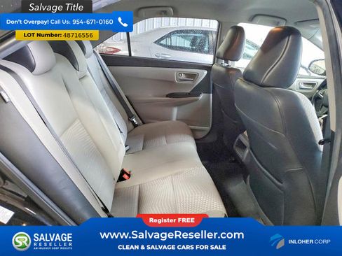 Used 2015 Toyota Camry SE FWD image 13
