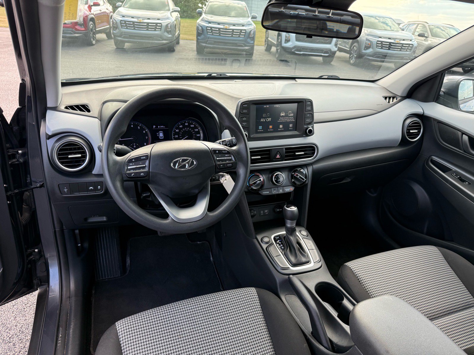 Used 2020 Hyundai Kona SE AWD/4WD image 12