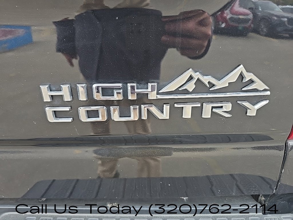 Used 2022 Chevrolet Silverado 3500 High Country w/ Safety Package II AWD/4WD image 9
