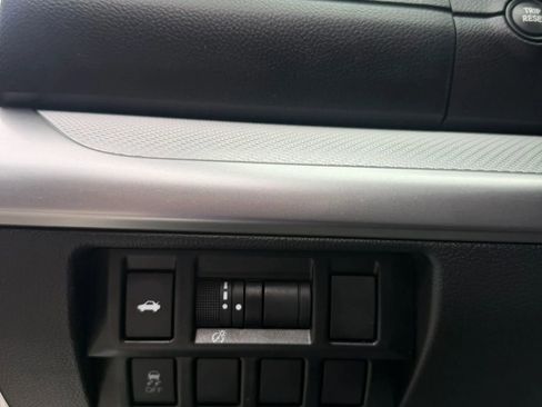 Used 2015 Subaru Legacy 2.5i AWD/4WD image 28