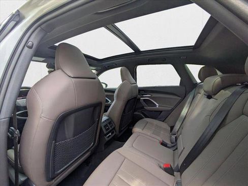 New 2025 Audi Q5 Premium Plus w/ Premium Plus image 17