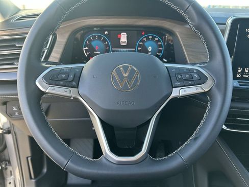 New 2026 Volkswagen Atlas SE FWD image 19