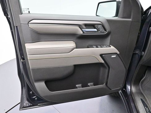 Used 2022 Chevrolet Silverado 1500 ZR2 w/ Technology Package image 9