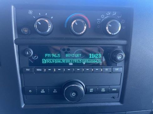 Used 2022 Chevrolet Express 3500 LS image 17