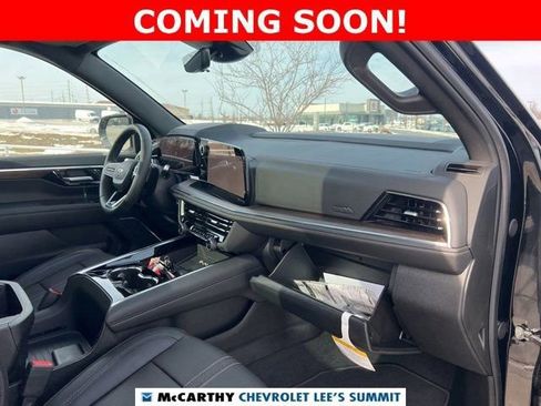 Used 2025 Chevrolet Tahoe High Country AWD/4WD image 26