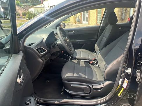Used 2022 Hyundai Accent SEL image 25