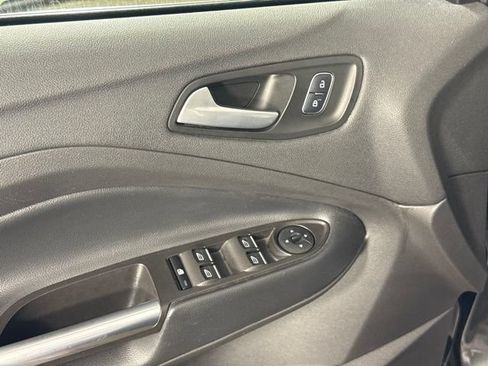 Used 2019 Ford Escape SEL FWD image 12