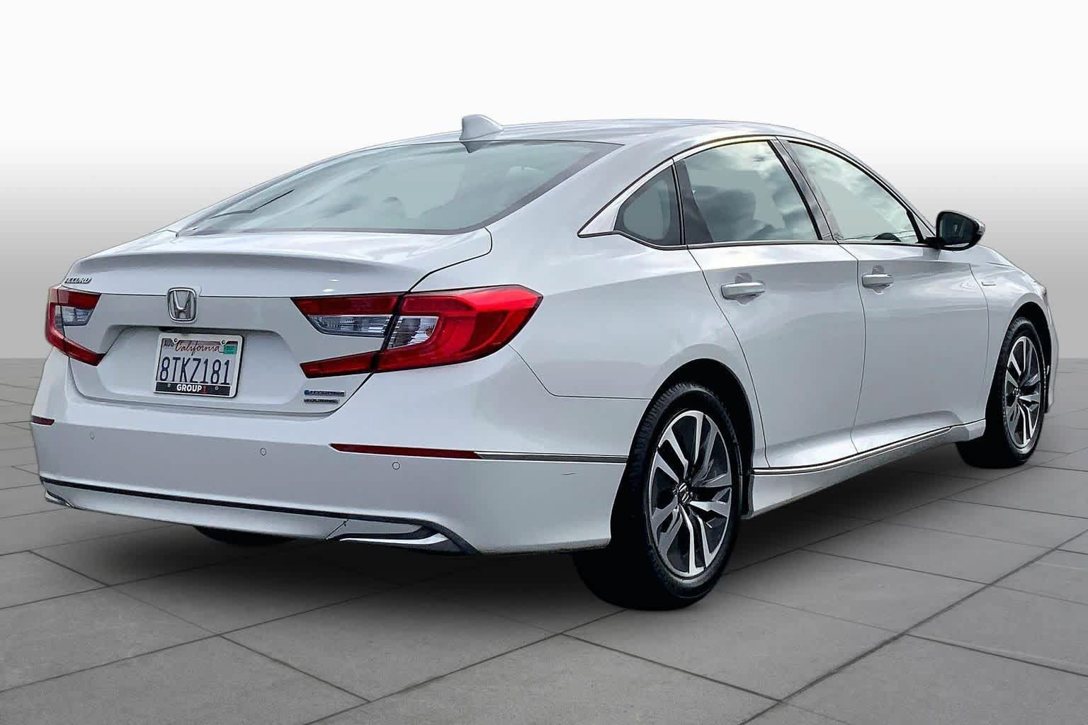 Used 2020 Honda Accord Touring image 12