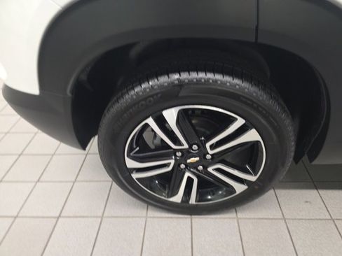 New 2025 Chevrolet TrailBlazer LT w/ Convenience Package image 8