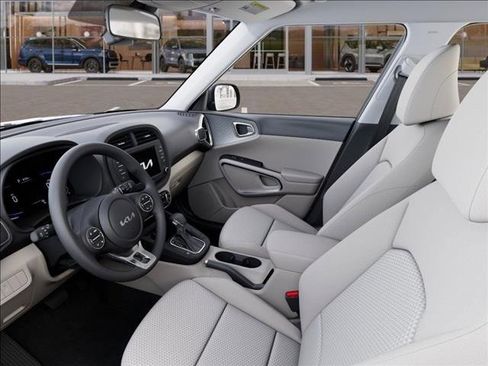 New 2025 Kia Soul LX w/ LX Technology Package image 17