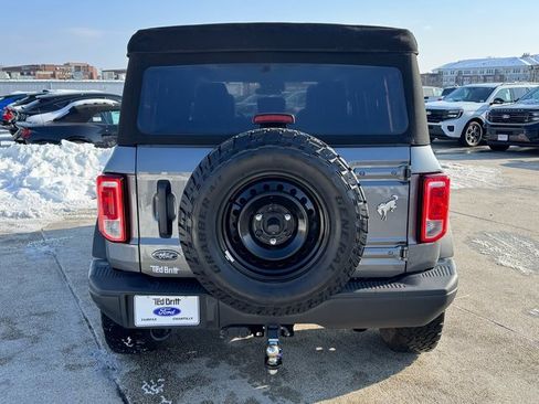 Used 2022 Ford Bronco Black Diamond image 9