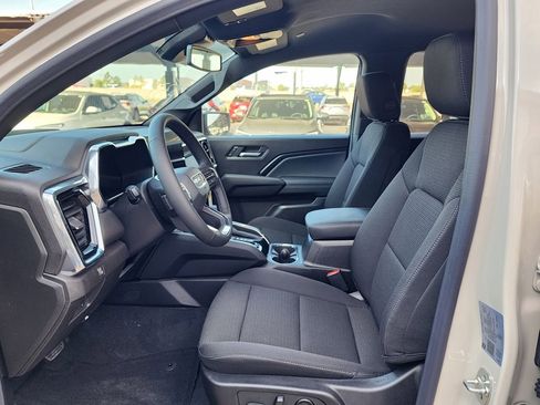 New 2026 GMC Canyon Elevation w/ Convenience Package image 15