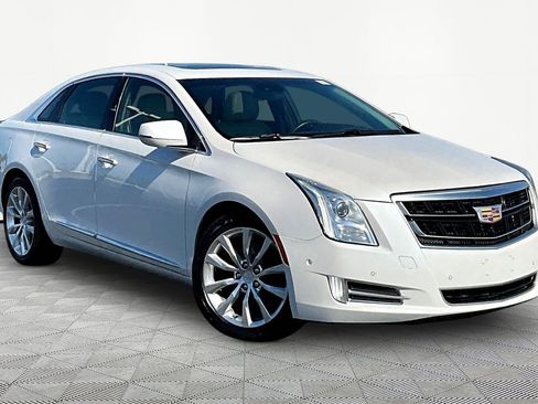 Used 2017 Cadillac XTS Luxury w/ Driver Awareness Package image 3