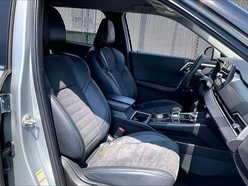 Used 2023 Mitsubishi Outlander SE Black Edition FWD image 26