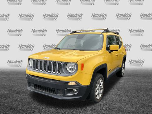 Used 2016 Jeep Renegade Latitude AWD/4WD image 5