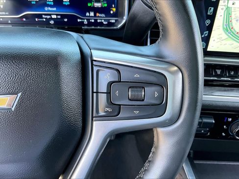 Used 2025 Chevrolet Silverado 2500 LTZ w/ LTZ Premium Package AWD/4WD image 22