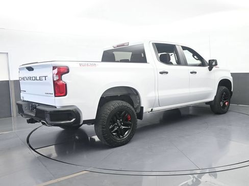 Used 2021 Chevrolet Silverado 1500 Custom Trail Boss AWD/4WD image 6